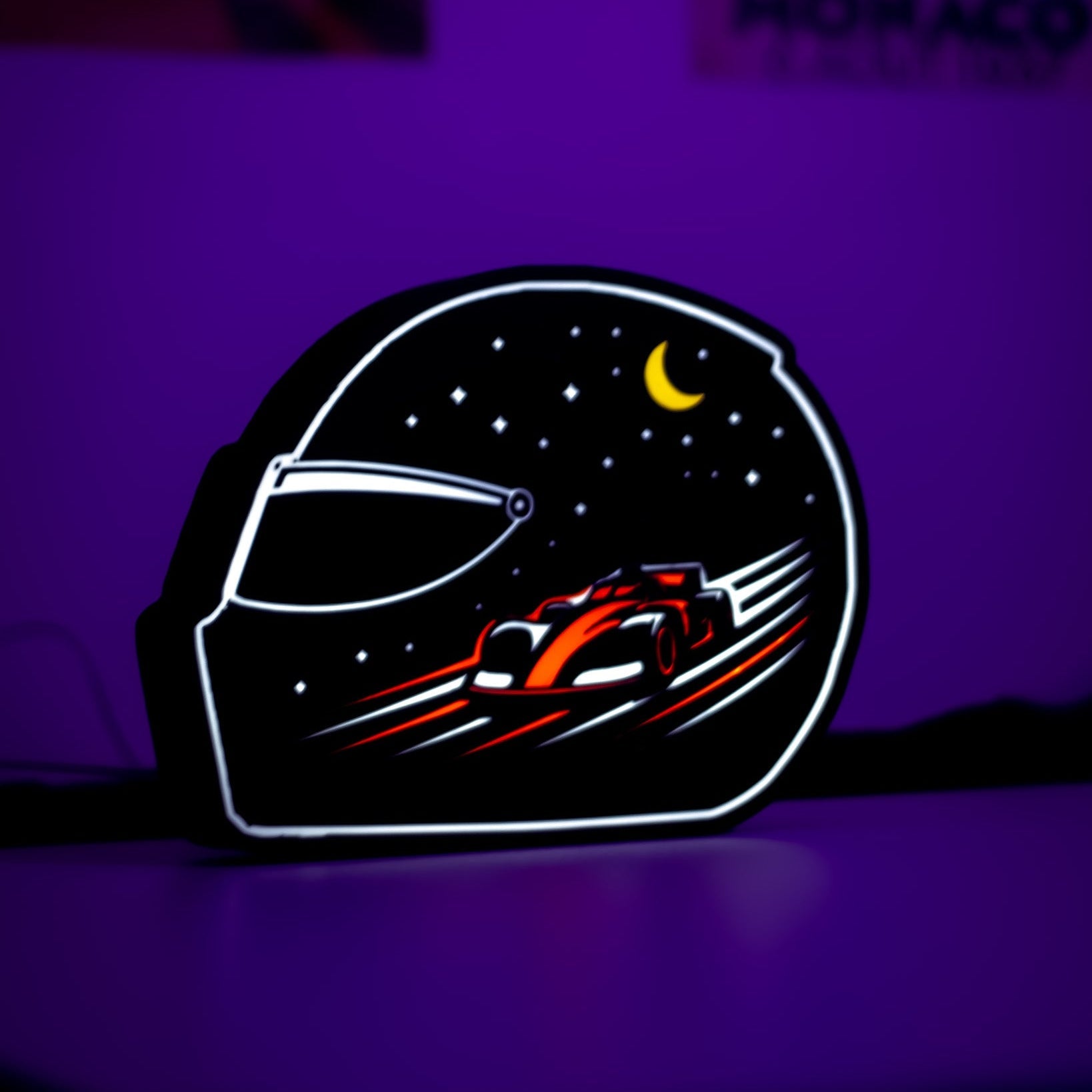 Lampe casque sport automobile Night Race, design noir avec voiture de course et lune