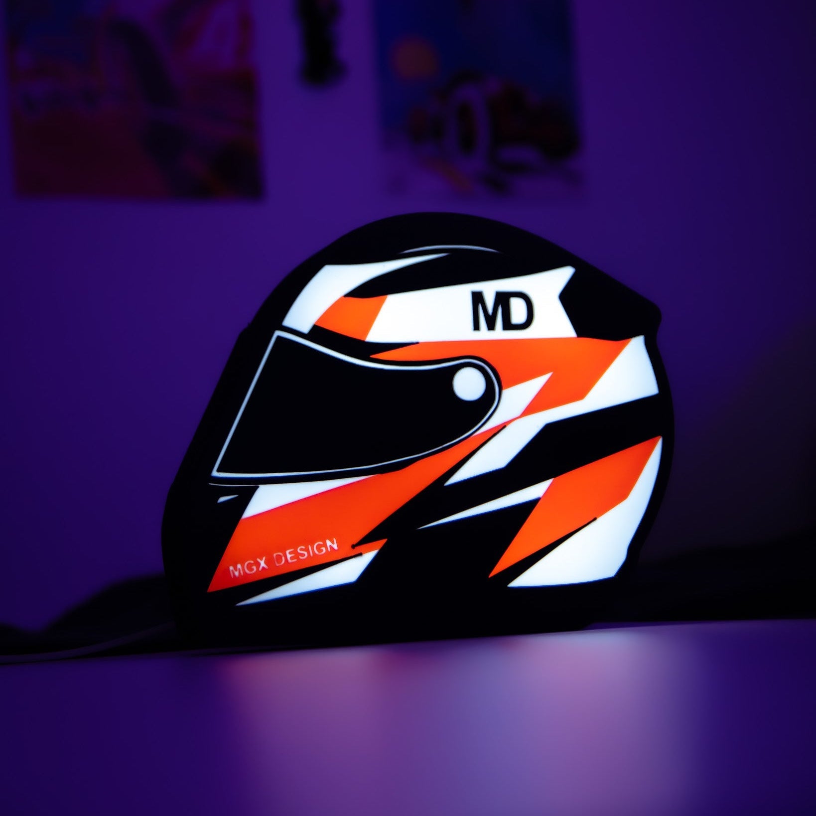 Lampe casque automobile Blad Run, design noir blanc rouge