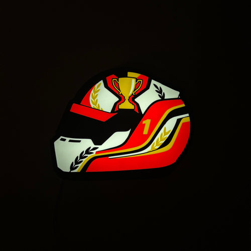 Lampe casque automobile First Victory, design blanc rouge jaune, trophée et numéro 1
