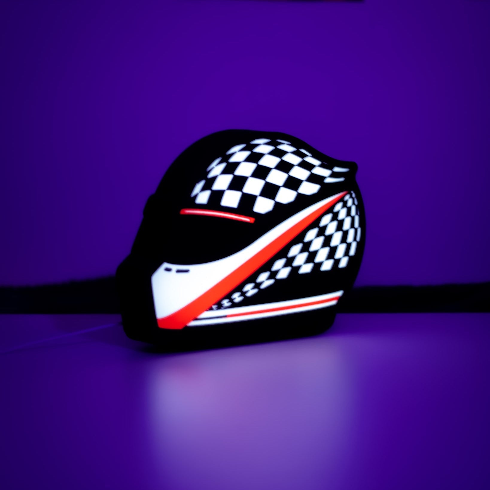 Lampe casque automobile Drapeau à damier, design blanc rouge noir, motif damier