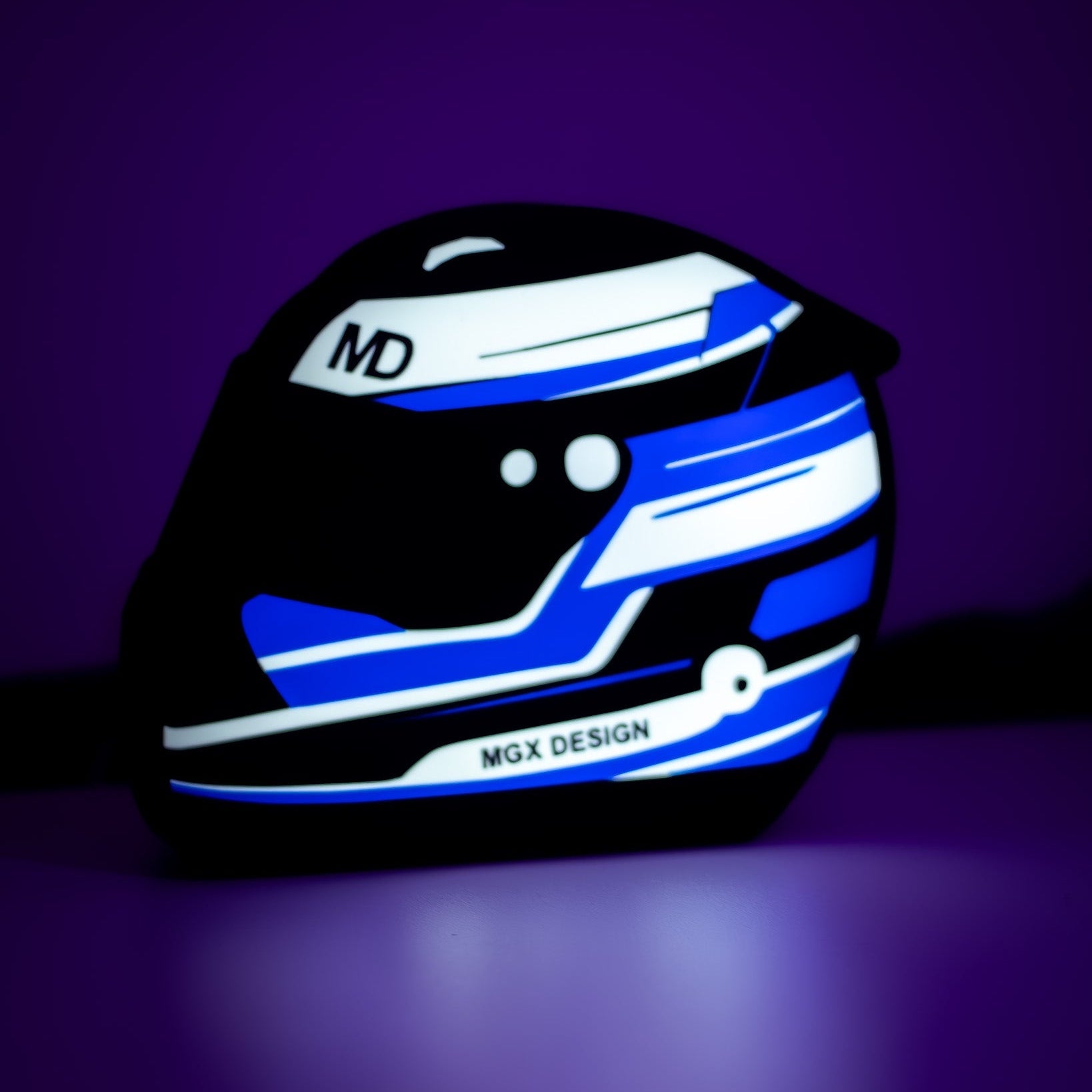 Lampe casque automobile Blue Airflow, design noir blanc bleu