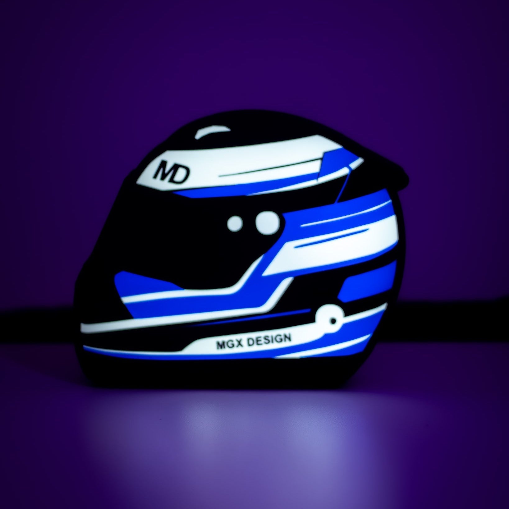 Lampe casque automobile Blue Airflow, design noir blanc bleu